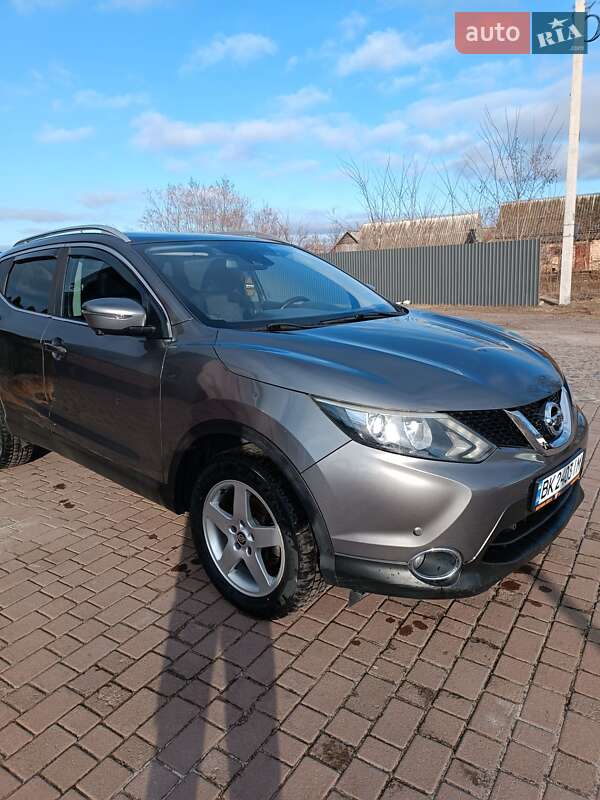 Позашляховик / Кросовер Nissan Qashqai 2014 в Сарнах