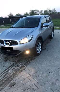 Позашляховик / Кросовер Nissan Qashqai 2013 в Новоселиці