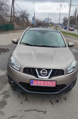 Внедорожник / Кроссовер Nissan Qashqai 2011 в Полтаве