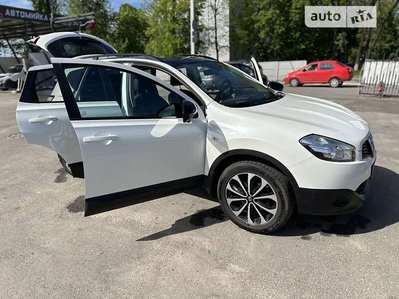 Внедорожник / Кроссовер Nissan Qashqai 2013 в Чернигове