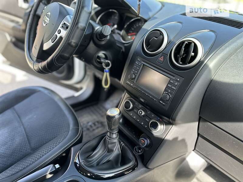 Внедорожник / Кроссовер Nissan Qashqai 2013 в Чернигове