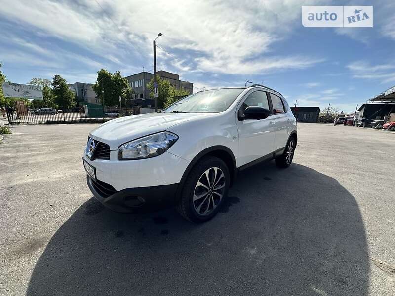 Внедорожник / Кроссовер Nissan Qashqai 2013 в Чернигове