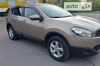 Позашляховик / Кросовер Nissan Qashqai 2012 в Чернігові