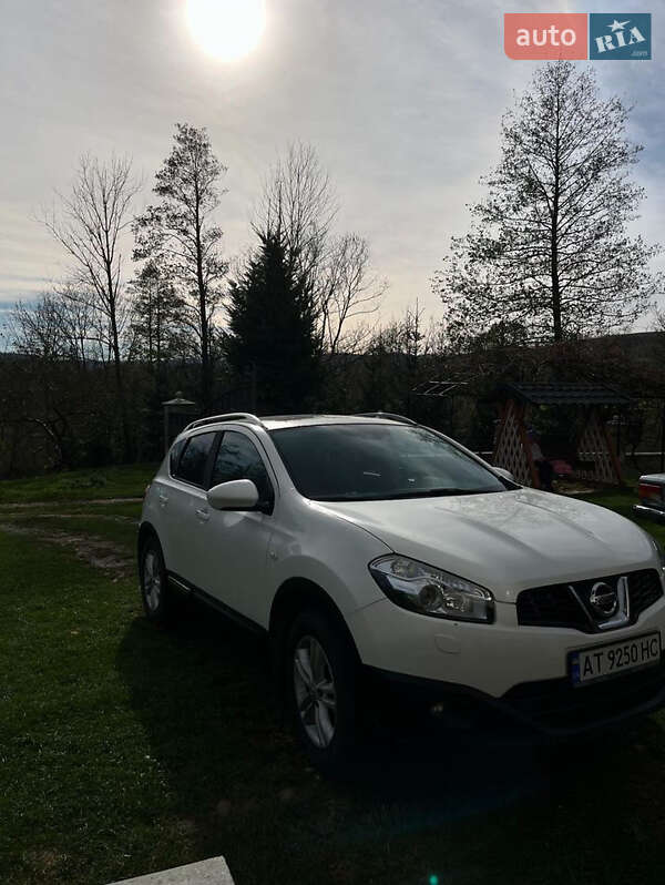 Внедорожник / Кроссовер Nissan Qashqai 2010 в Косове