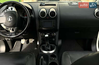 Внедорожник / Кроссовер Nissan Qashqai 2010 в 