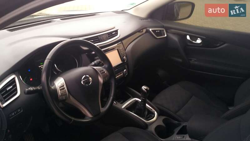 Внедорожник / Кроссовер Nissan Qashqai 2014 в Ивано-Франковске