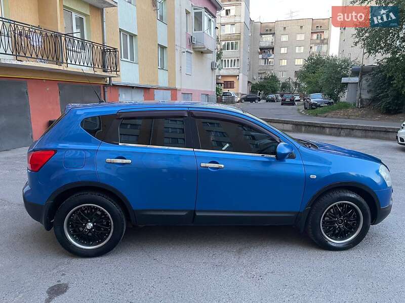 Позашляховик / Кросовер Nissan Qashqai 2008 в Львові