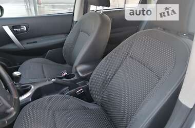 Позашляховик / Кросовер Nissan Qashqai 2009 в Рівному