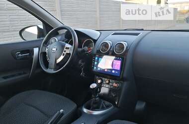 Позашляховик / Кросовер Nissan Qashqai 2009 в Рівному