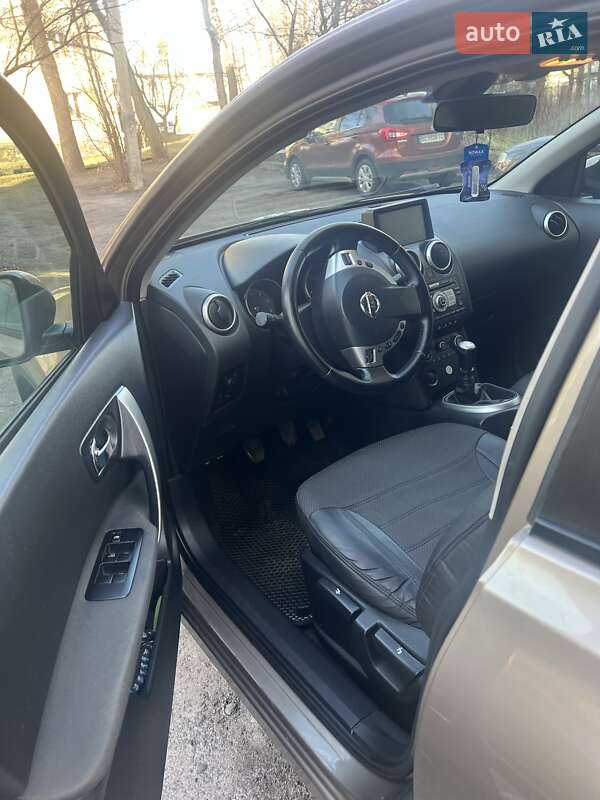Позашляховик / Кросовер Nissan Qashqai 2009 в Львові