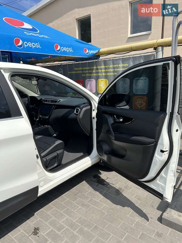 Внедорожник / Кроссовер Nissan Qashqai 2019 в Днепре