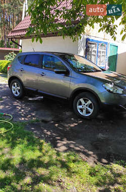 Внедорожник / Кроссовер Nissan Qashqai 2012 в 