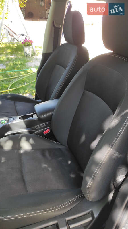 Позашляховик / Кросовер Nissan Qashqai 2012 в Борисполі