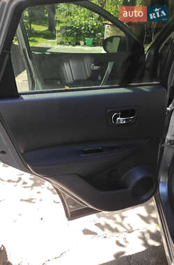 Внедорожник / Кроссовер Nissan Qashqai 2012 в 