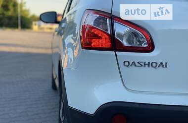 Позашляховик / Кросовер Nissan Qashqai 2012 в Луцьку