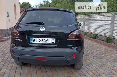 Позашляховик / Кросовер Nissan Qashqai 2010 в Івано-Франківську