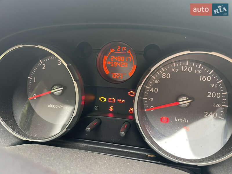 Внедорожник / Кроссовер Nissan Qashqai 2009 в Могилев-Подольске