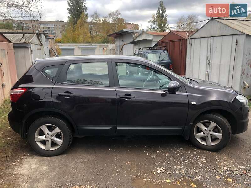 Позашляховик / Кросовер Nissan Qashqai 2013 в Черкасах фото 4 Позашляховик / Кросовер Nissan Qashqai 2013 в Черкасах