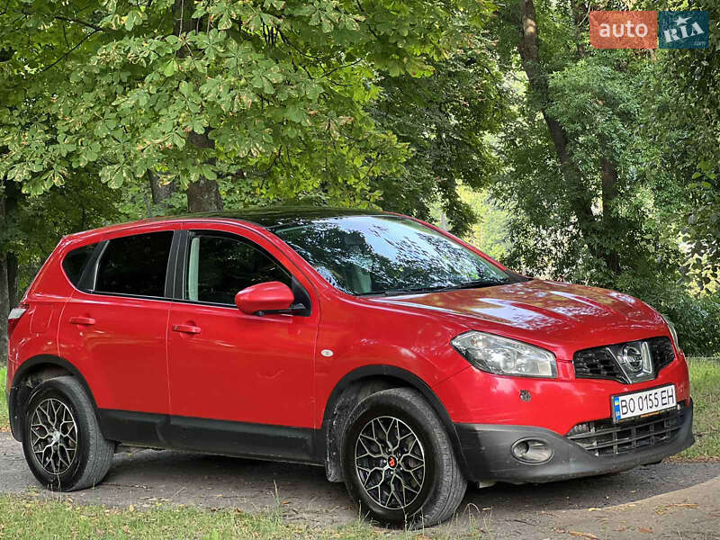 Позашляховик / Кросовер Nissan Qashqai 2013 в Кременці