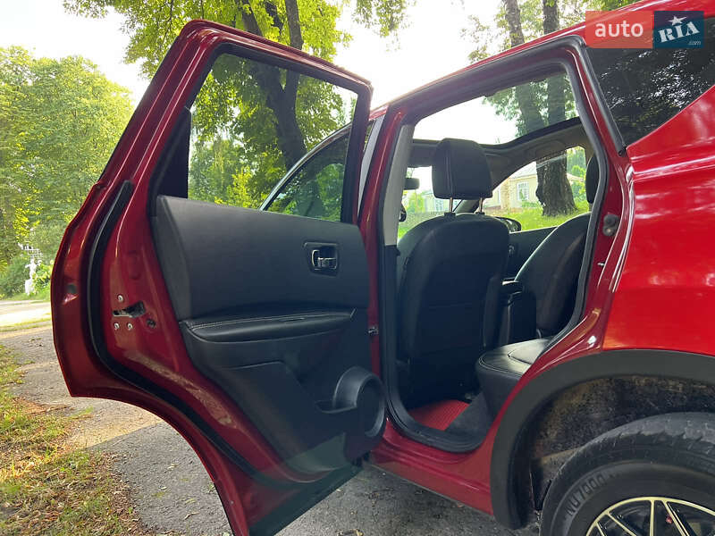Позашляховик / Кросовер Nissan Qashqai 2013 в Кременці
