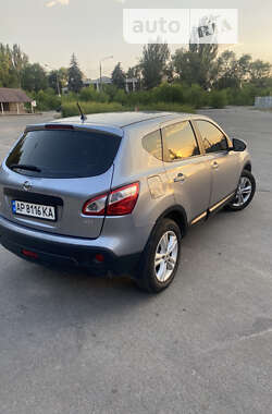 Внедорожник / Кроссовер Nissan Qashqai 2013 в 