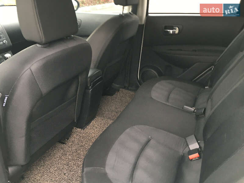 Внедорожник / Кроссовер Nissan Qashqai 2010 в Хусте