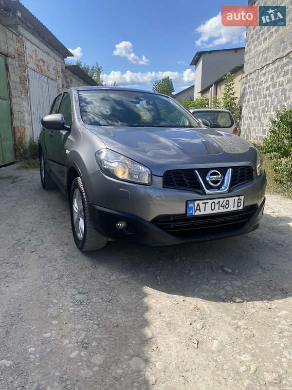 Внедорожник / Кроссовер Nissan Qashqai 2012 в Ивано-Франковске
