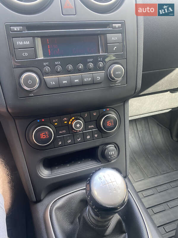 Внедорожник / Кроссовер Nissan Qashqai 2012 в Ивано-Франковске