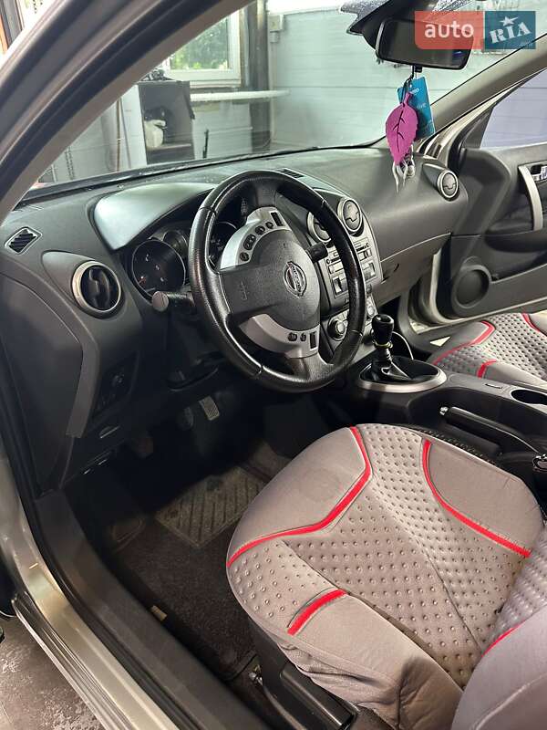 Внедорожник / Кроссовер Nissan Qashqai 2008 в Черновцах