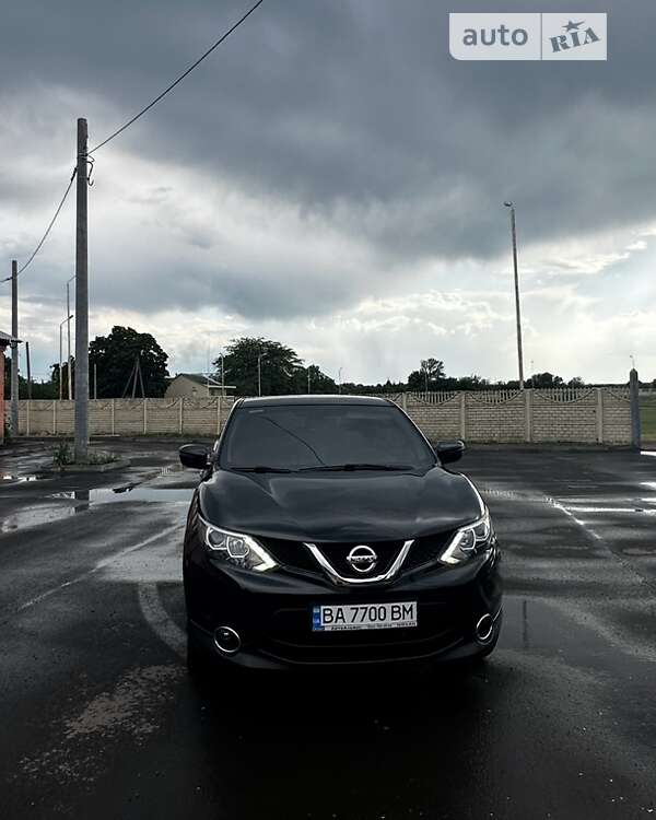 Внедорожник / Кроссовер Nissan Qashqai 2016 в Голованевске