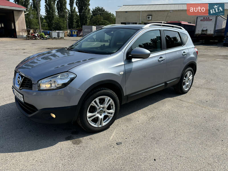 Внедорожник / Кроссовер Nissan Qashqai 2011 в Запорожье