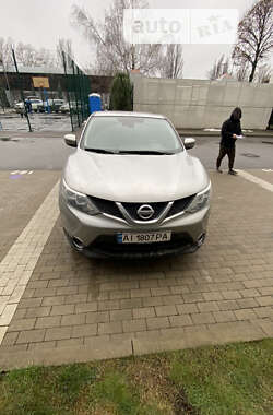Позашляховик / Кросовер Nissan Qashqai 2016 в Ірпені