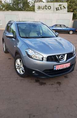 Позашляховик / Кросовер Nissan Qashqai 2010 в Кривому Розі