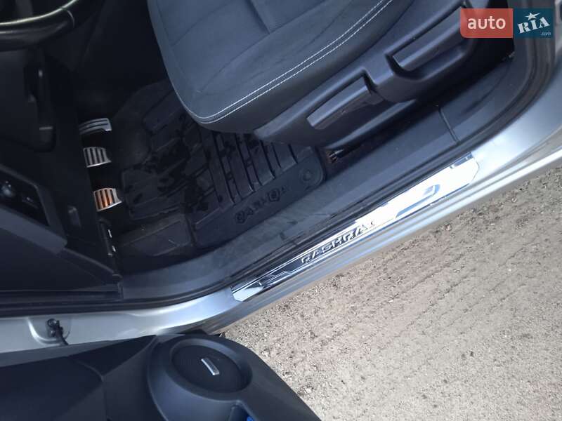 Внедорожник / Кроссовер Nissan Qashqai 2011 в Нежине