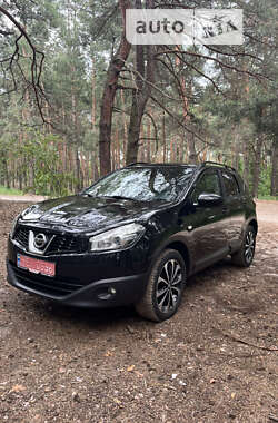 Позашляховик / Кросовер Nissan Qashqai 2013 в Києві