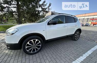 Позашляховик / Кросовер Nissan Qashqai 2013 в Луцьку