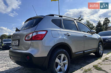 Внедорожник / Кроссовер Nissan Qashqai 2012 в 