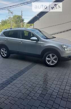 Позашляховик / Кросовер Nissan Qashqai 2009 в Рожнятові