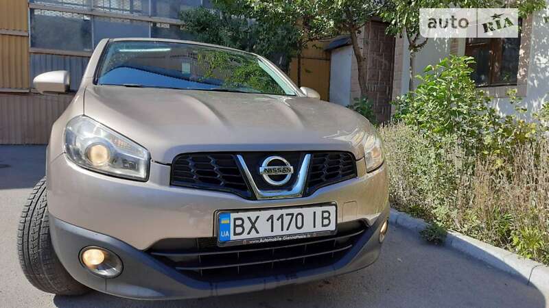 Внедорожник / Кроссовер Nissan Qashqai 2012 в Каменец-Подольском