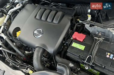 Позашляховик / Кросовер Nissan Qashqai 2011 в 