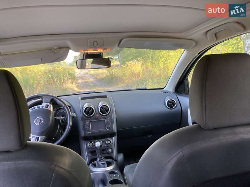 Внедорожник / Кроссовер Nissan Qashqai 2010 в Ямполе