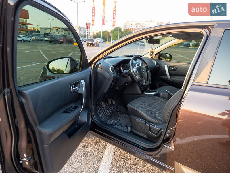 Внедорожник / Кроссовер Nissan Qashqai 2009 в Черновцах