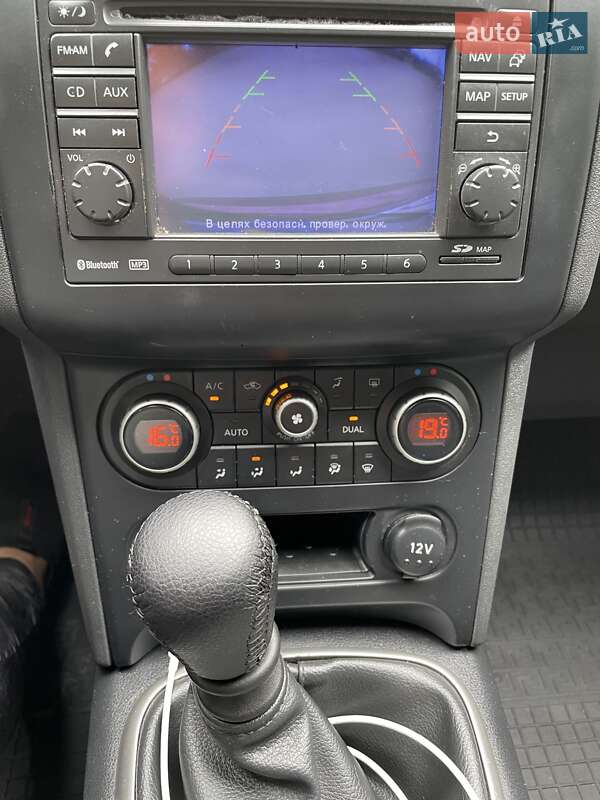 Позашляховик / Кросовер Nissan Qashqai 2012 в Олександрії