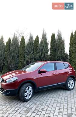 Позашляховик / Кросовер Nissan Qashqai 2011 в Самборі