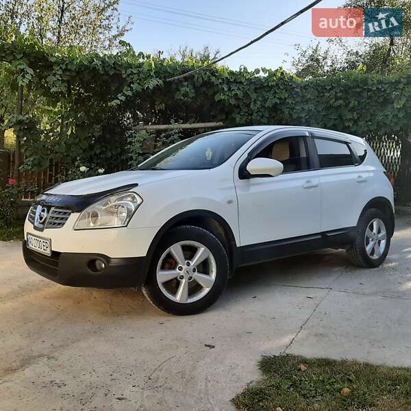 Внедорожник / Кроссовер Nissan Qashqai 2009 в Монастыриске