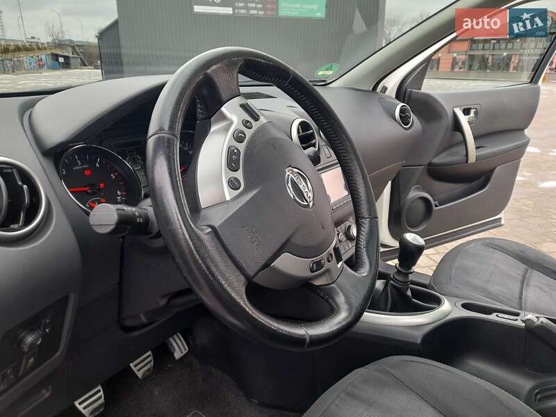 Внедорожник / Кроссовер Nissan Qashqai 2010 в Бориславе