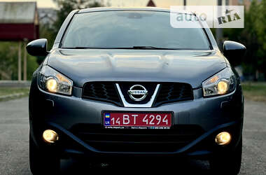 Позашляховик / Кросовер Nissan Qashqai 2012 в Калуші