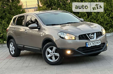 Позашляховик / Кросовер Nissan Qashqai 2013 в Львові