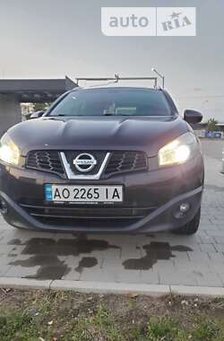 Позашляховик / Кросовер Nissan Qashqai 2012 в Виноградові