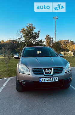 Внедорожник / Кроссовер Nissan Qashqai 2009 в Ивано-Франковске